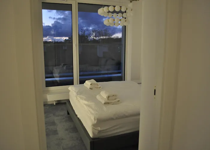 4summer Coral Bay Apartment *